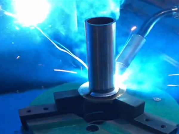 雙絲焊接機器人的使用壽命可達多長時間? 雙絲焊接機器人