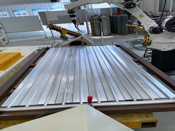 工業機器人焊接生產線的組成部分是什么 焊接生產線