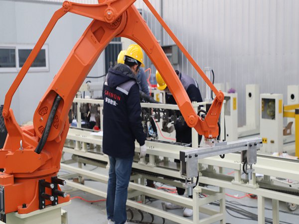 碼垛機器人圖片展示 立柱式碼垛機器人的應用領域