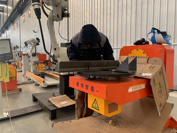 焊接變位機轉盤的作用 賽邦智能的焊接變位機圖片