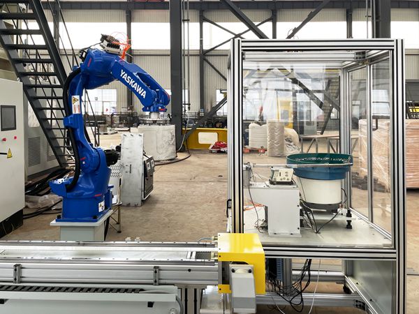 碼垛機器人的功能有哪些? 青島賽邦生產的碼垛機器人展示