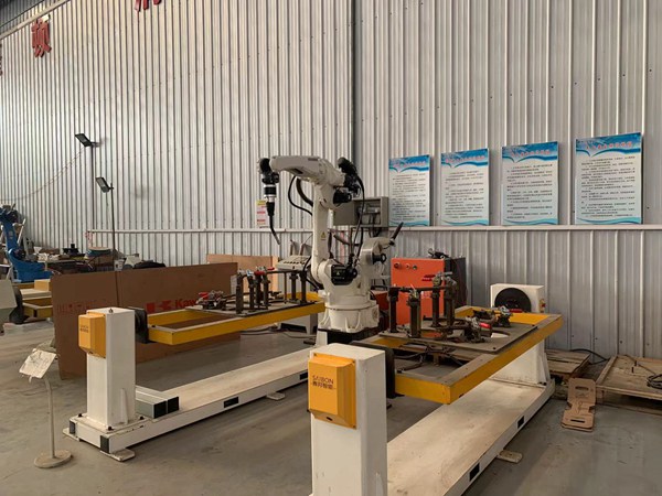 青島賽邦生產的自動焊接設備展示 自動焊接設備的速度是多少?