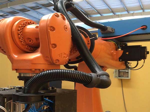 焊接機器人廠家提醒您:機器停機后該注意什么? 焊接機器人廠家提醒您:機器停機后該注意什么?