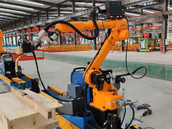 小型焊接機器人的輔助設(shè)備 小型焊接機器人的輔助設(shè)備