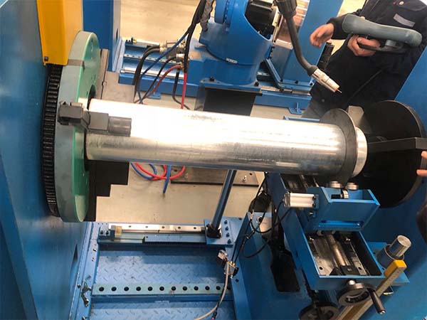 焊接變位機高精度減速機實現環縫焊接 焊接變位機高精度減速機實現環縫焊接