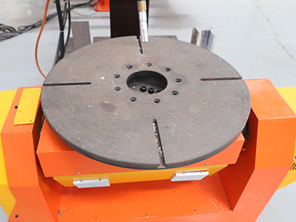 焊接變位機的優(yōu)勢 焊接變位機的優(yōu)勢