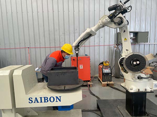 減少焊接機器人焊接變形的措施