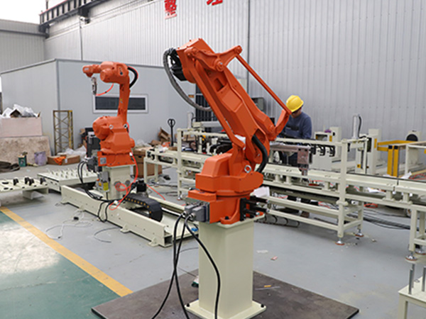 工業焊接機器人具備多種優勢 工業焊接機器人具備多種優勢