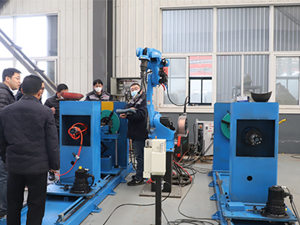 全自動(dòng)點(diǎn)焊焊接機(jī)器人有哪些特點(diǎn)? 全自動(dòng)點(diǎn)焊焊接機(jī)器人有哪些特點(diǎn)?