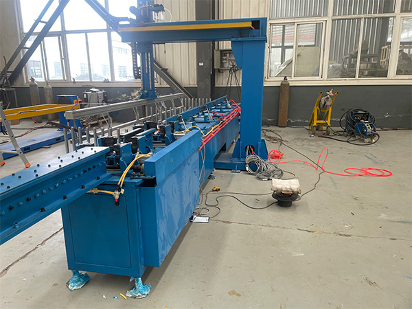 國產自動焊接設備廠家 國產自動焊接設備廠家